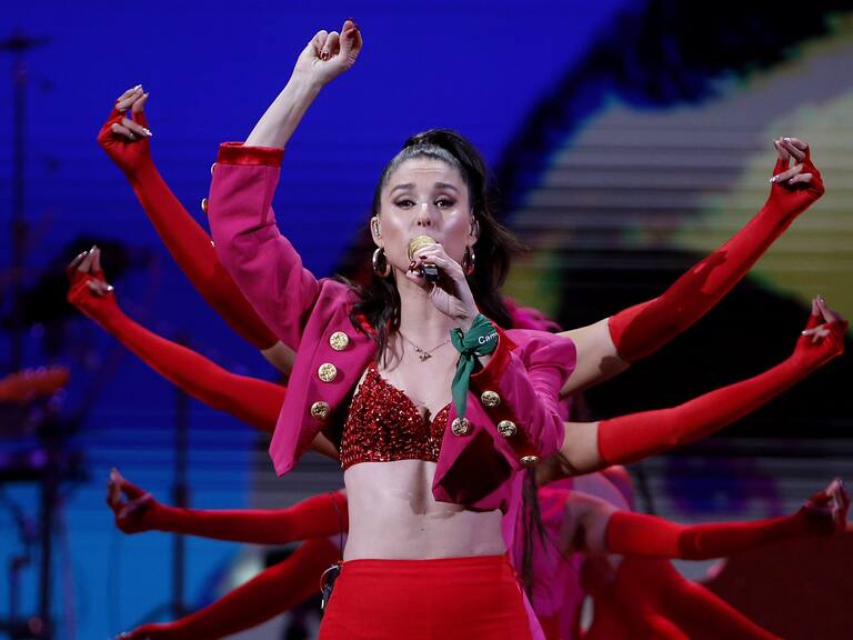 24 de Febrero de 2020/VIÑA DEL MARLa cantante chilena Francisca Valenzuela se presenta  en la  segunda noche del Festival de Viña del Mar 2020 realizado en la Quinta Vergara 
FOTO:FRANCICO LONGA/AGENCIAUNO