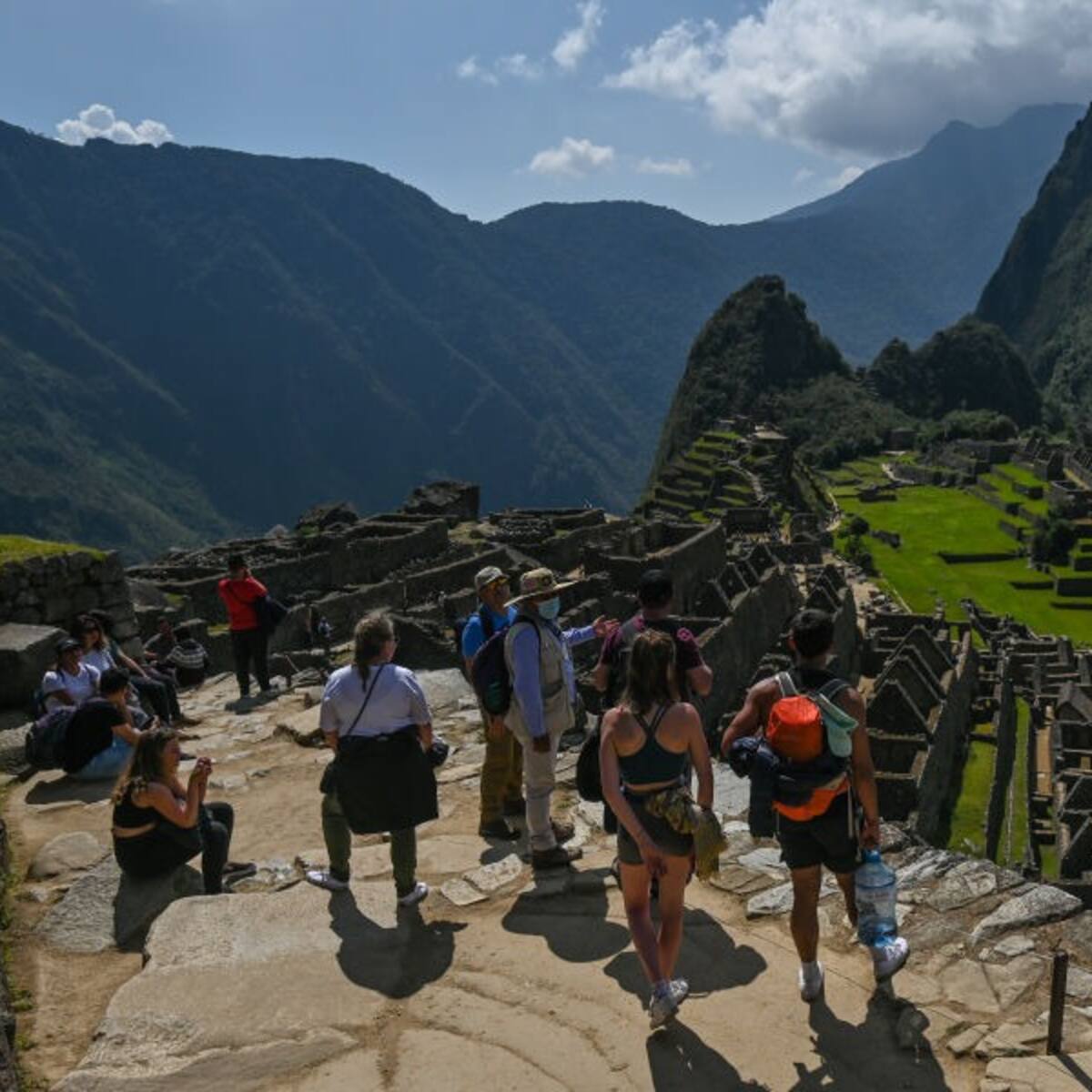 Crisis en Perú: gobernador de Arica confirma que grupo de chilenos se encuentra sin poder salir de Machu Picchu