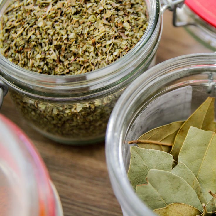 Juntar estos ingredientes de cocina ayuda a eliminar los malos olores en casa: revisa cómo utilizarlos