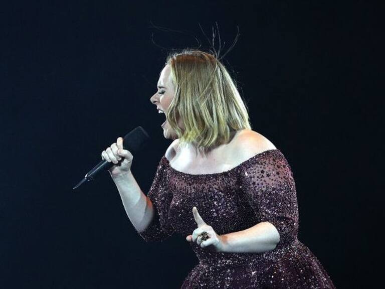 Se filtra fecha de lanzamiento de disco de Adele.