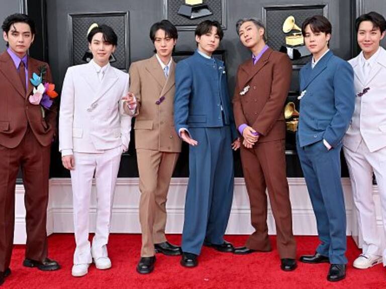 LAS VEGAS, NEVADA - APRIL 03: (L-R) V, Suga, Jin, Jungkook, RM, Jimin and J-Hope of BTS attends the 64th Annual GRAMMY Awards at MGM Grand Garden Arena on April 03, 2022 in Las Vegas, Nevada. (Photo by Axelle/Bauer-Griffin/FilmMagic)