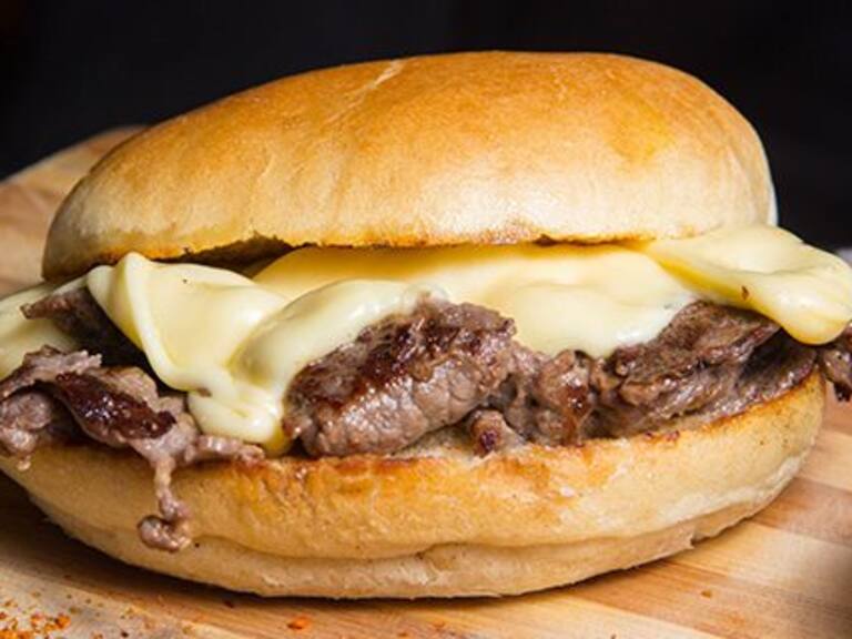 Este 9 de junio se celebra el Día del Barros Luco: Conoce las mejor promociones para festejarlo