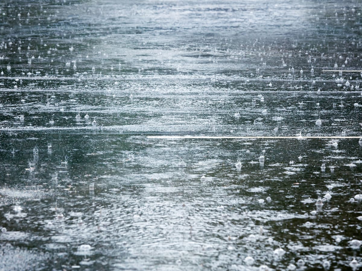 Lluvias y tormentas eléctricas en Santiago: a esta hora será el peak de precipitaciones hoy lunes