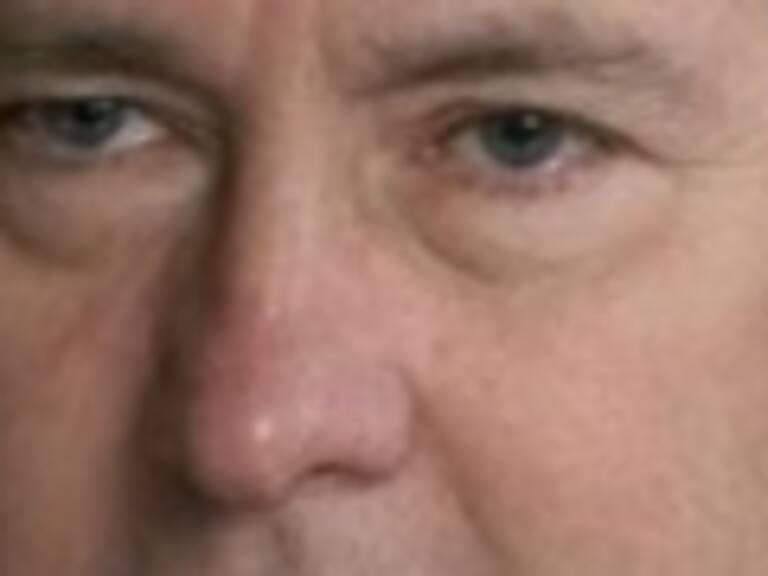 Empresario Francisco Javier Errázuriz fue sobreseído temporalmente en caso de trata de personas