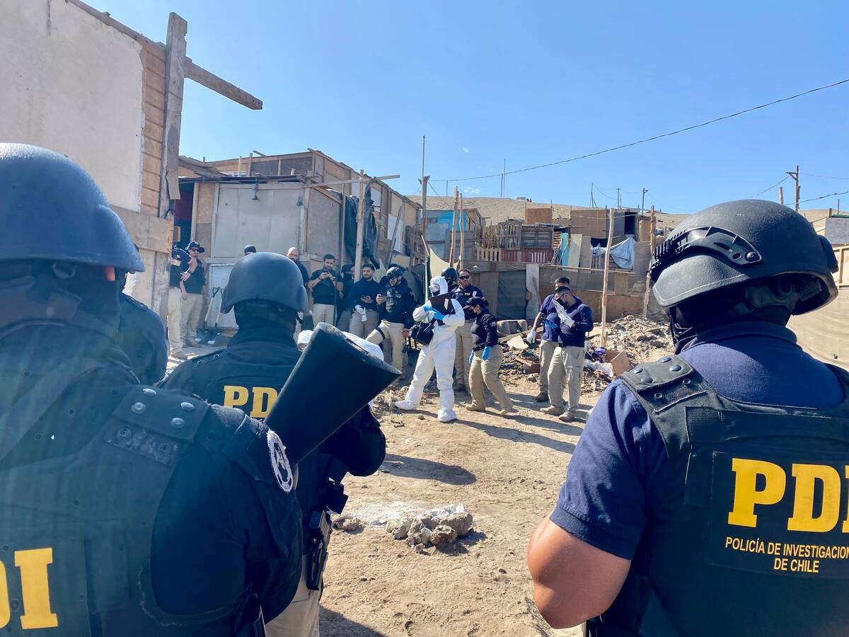 Encuentran cuerpo dentro de una maleta bajo una losa de cemento en Arica: Fiscalía no descarta más víctimas