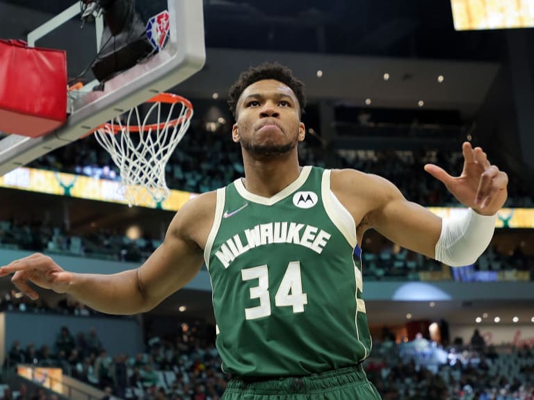 NBA: los Bucks vencen a los Bulls y avanzan a la siguiente ronda de playoffs