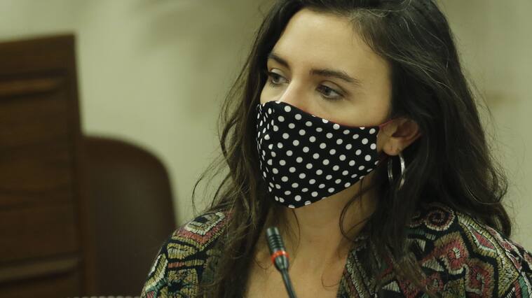 "Que deje de hacerse el larry", el coloquial llamado de Camila Vallejo en la votación del segundo retiro de ahorros de las AFP