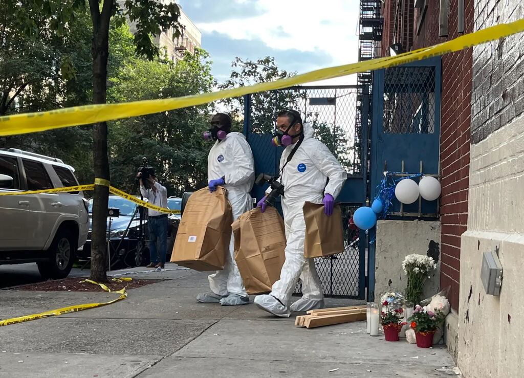 Forenses retiran pruebas tras una muerte por fentanilo en Nueva York