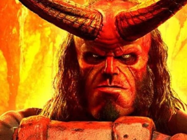 Hellboy publicó su tráiler de «súper para adultos»