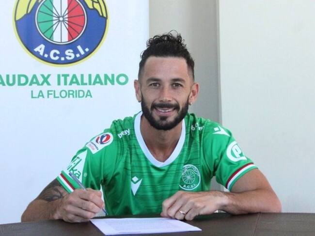 Marcelo Larrondo busca otra chance en el fútbol chileno y en La Roja: "Aún espero esa posibilidad de jugar en la selección"