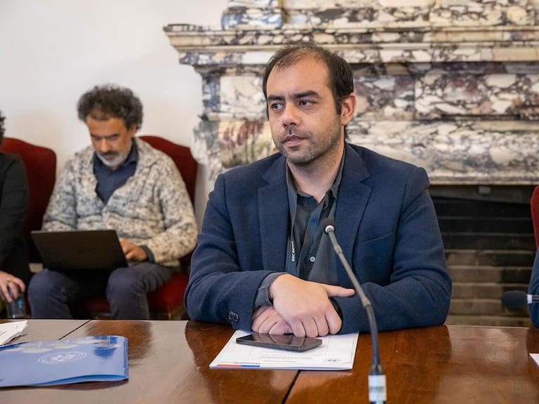 Caso Convenios: Gobierno remueve de la Comisión para la Paz a exjefe de gabinete de gobernador de La Araucanía tras ser detenido