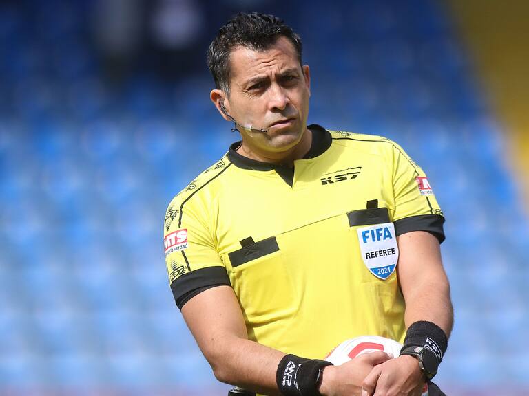 Julio Bascuñán no fue designado para arbitrar en Copa Sudamericana