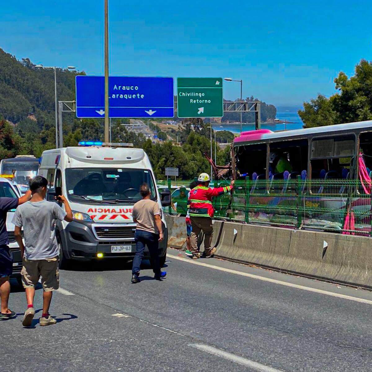 “Se puede afirmar...”: dan a conocer causas de fatal accidente de bus en Lota que dejó tres muertos