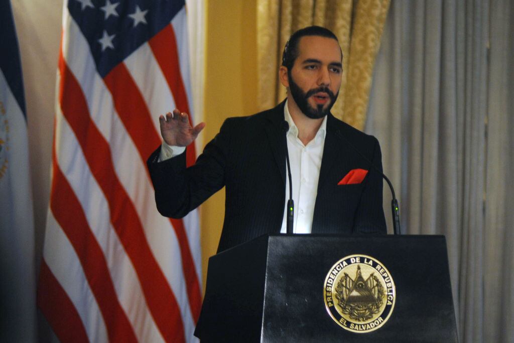 Bukele recibe visita oficial de EEUU