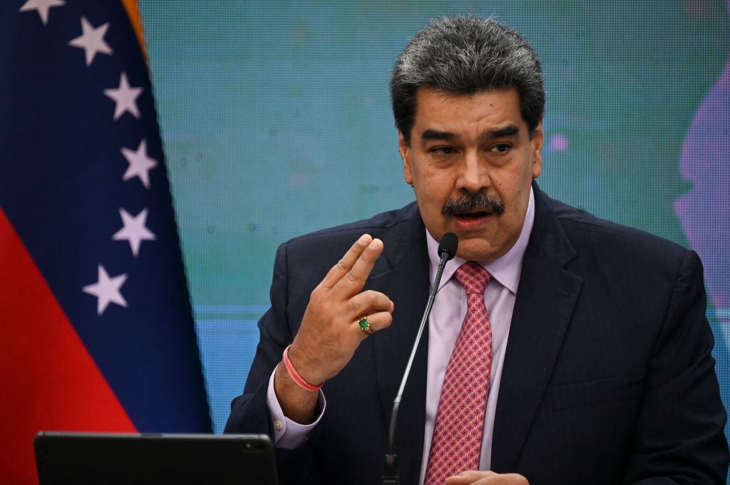 Presidente venezolano Nicolás Maduro frente a los medios en Caracas