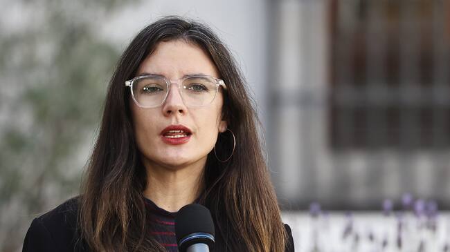 29 de abril 2022/SANTIAGOLa Ministra vocera de gobierno Camila Vallejo junto al Ministro de educación Marco Avíla ofrecen vocería a los medio de comunicación
FOTO: KARIN POZOAGENCIAUNO