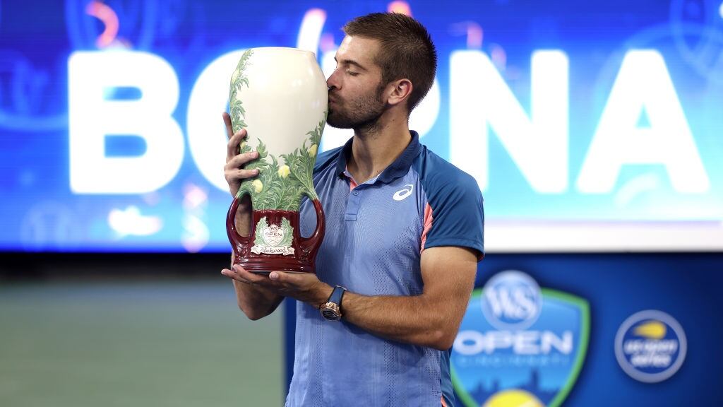 Borna Coric corona su semana de ensueño con el título del Masters 1000 de Cincinnati