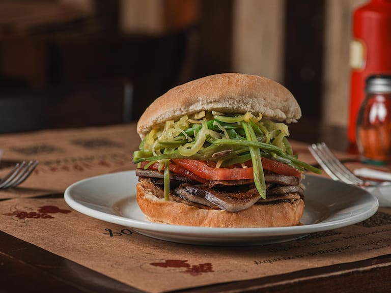 Día del Chacarero 2026 en Chile: Por qué se llama así y cómo prepararlo sin gastar demasiado dinero