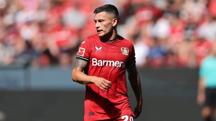 En Brasil dan por hecho que Charles Aránguiz consiguió su salida del Leverkusen para volver a Inter de Porto Alegre