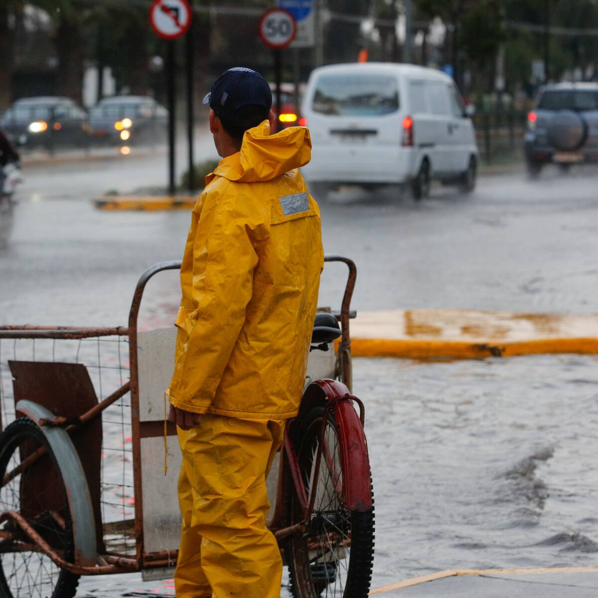 Estudio revela cuáles son las comunas de Santiago con mayor riesgo de inundaciones por lluvias intensas