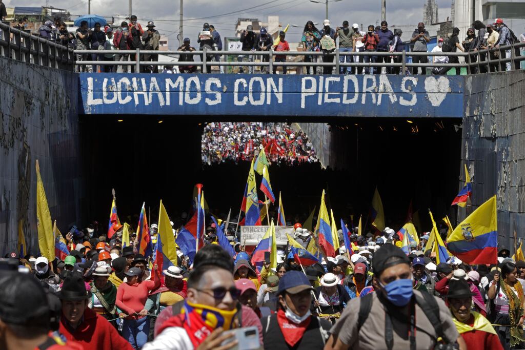 Imagen de las masivas manifestaciones contra el gobierno de Ecuador
