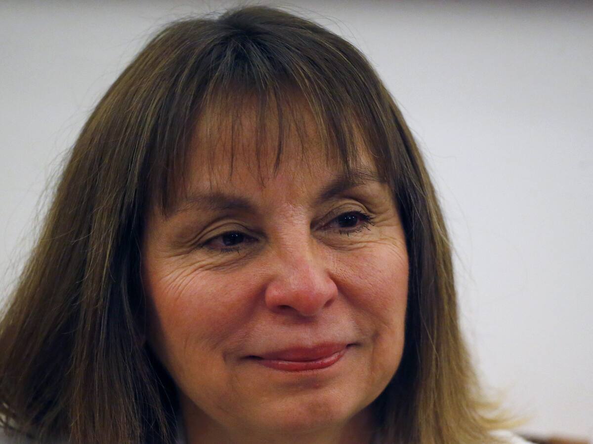 “Es ilegal”: exministra Jeanette Vega denuncia en Contraloría nombramiento de director subrogante en Hospital de San Antonio