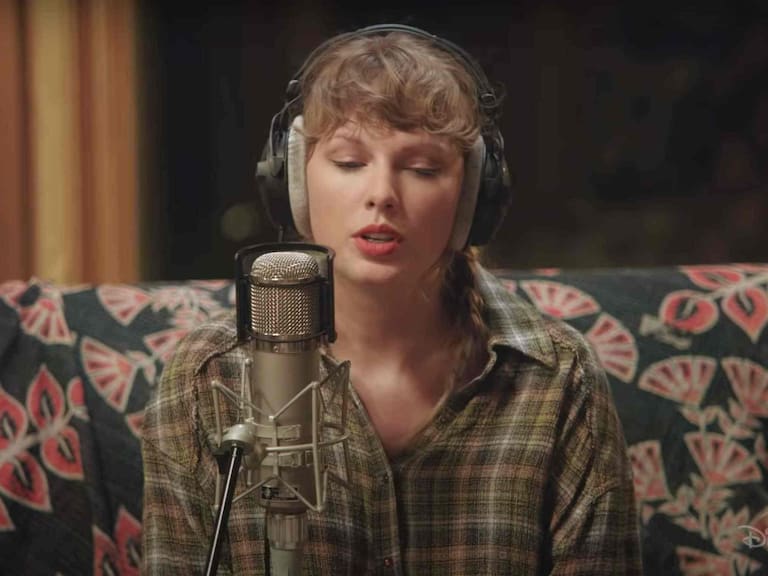 Sorprendió a sus fans: Taylor Swift estrenó íntimo concierto en Disney+