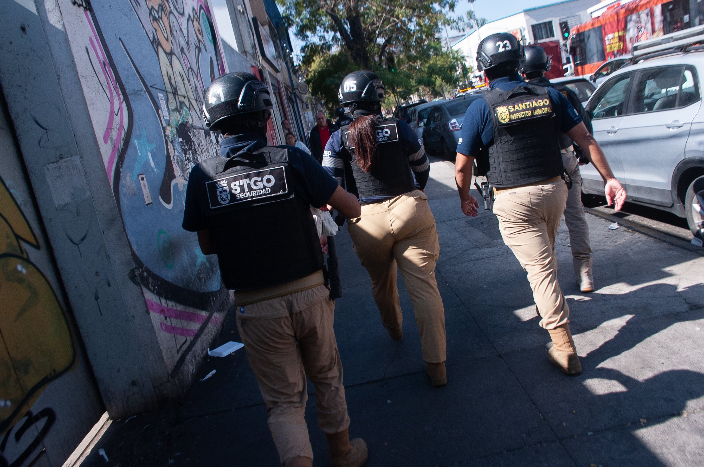 15 DE ABRIL DEL 2026 / SANTIAGOMunicipalidad de Santiago y su grupo de seguridad, junto a Carabineros y Policía de Investigaciones realiza operativo de fiscalización.
FOTO: VICTOR HUENANTE / AGENCIAUNO
