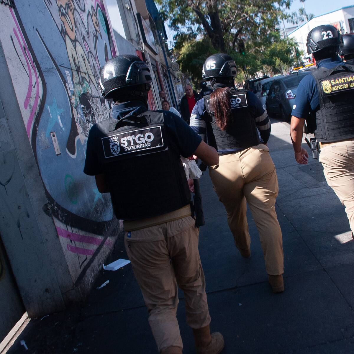 “Error muy grave”: alcaldes arremeten contra reglamento de Seguridad Municipal que permitiría cesar a jefes comunales
