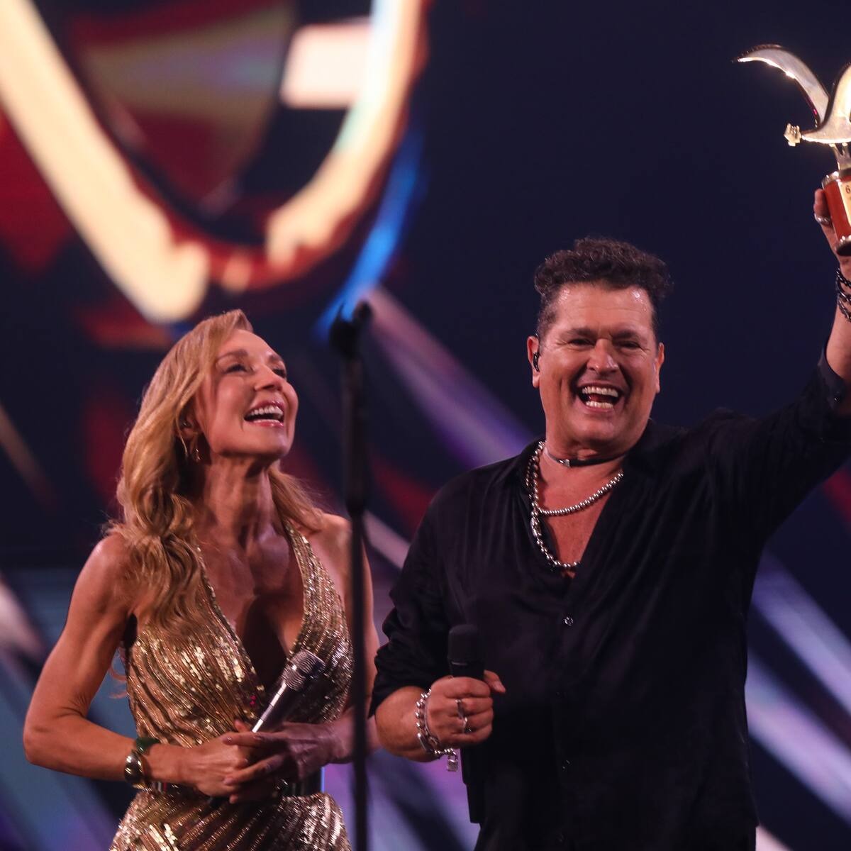 “Fue muy emocionante, tuve un detalle de Chile hermoso”: Carlos Vives entrega emotivo mensaje tras su debut en Viña 2025