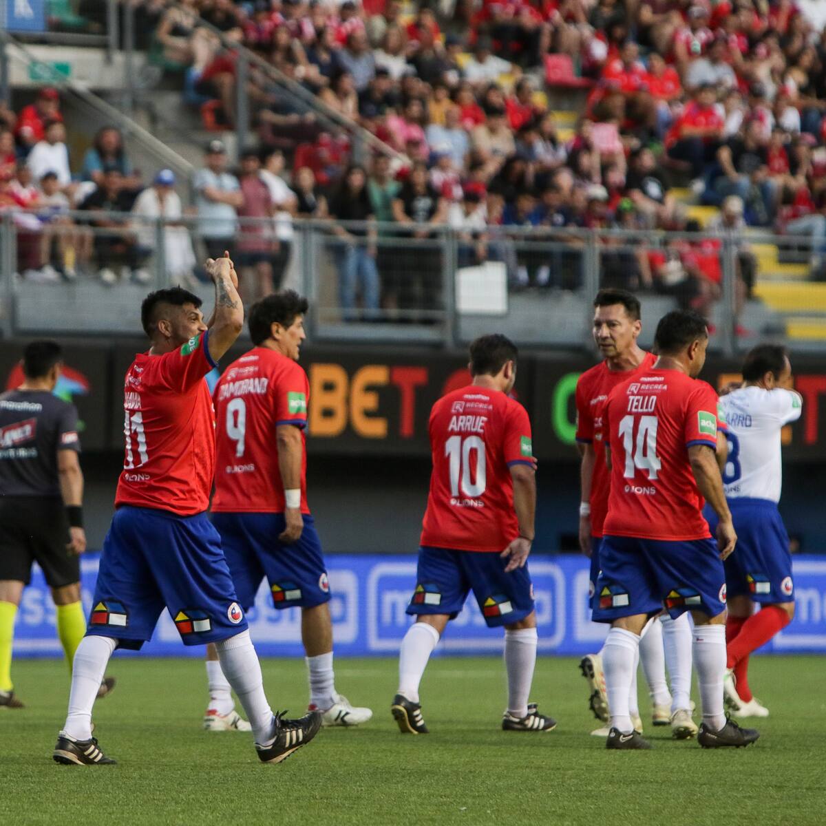 Históricos de la selección chilena se dieron cita en La Florida y proyectaron el futuro de La Roja: “Hay que comenzar desde cero”