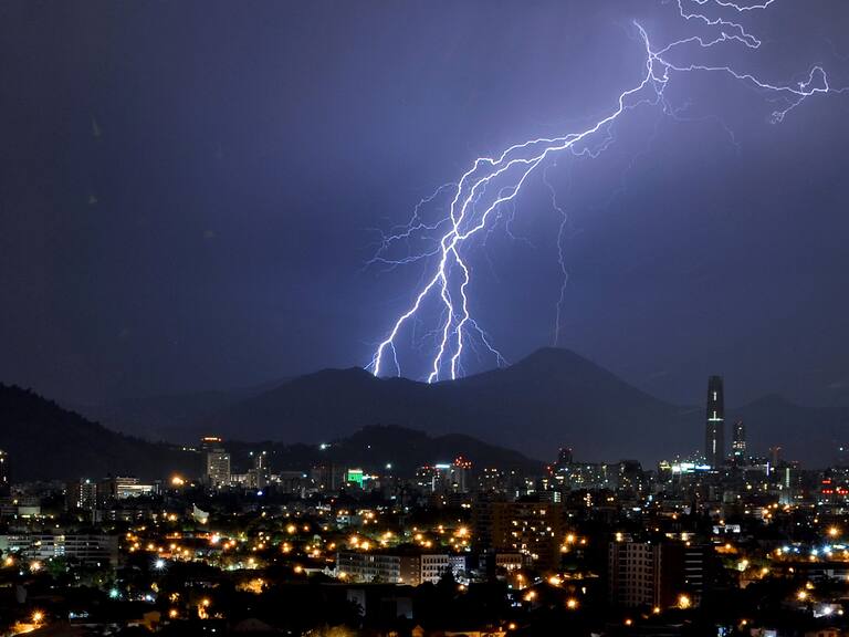 Tormentas eléctricas Santiago