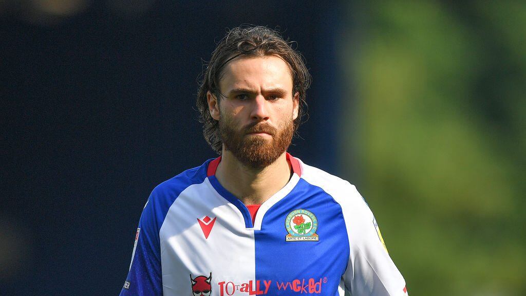 DT del Blackburn Rovers bromea por la continuidad de Ben Brereton