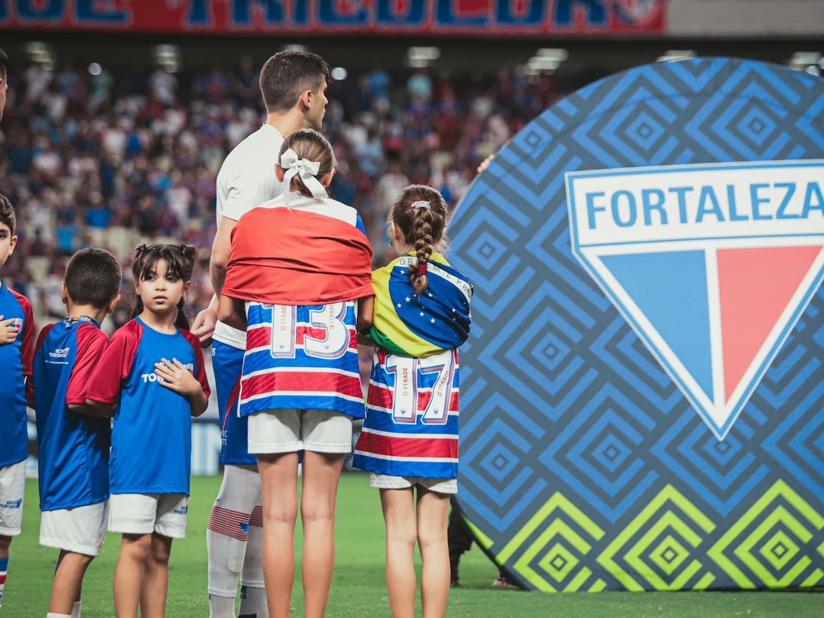 “En el fútbol solo hay lugar para la vida”: el gesto de Fortaleza tras la muerte de hinchas de Colo Colo