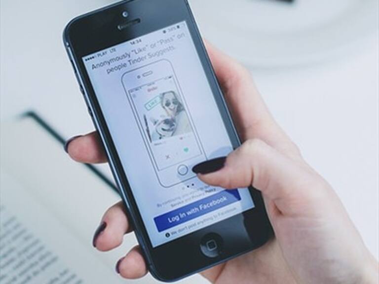 La escabrosa imagen de perfil de un usuario para seducir en Tinder