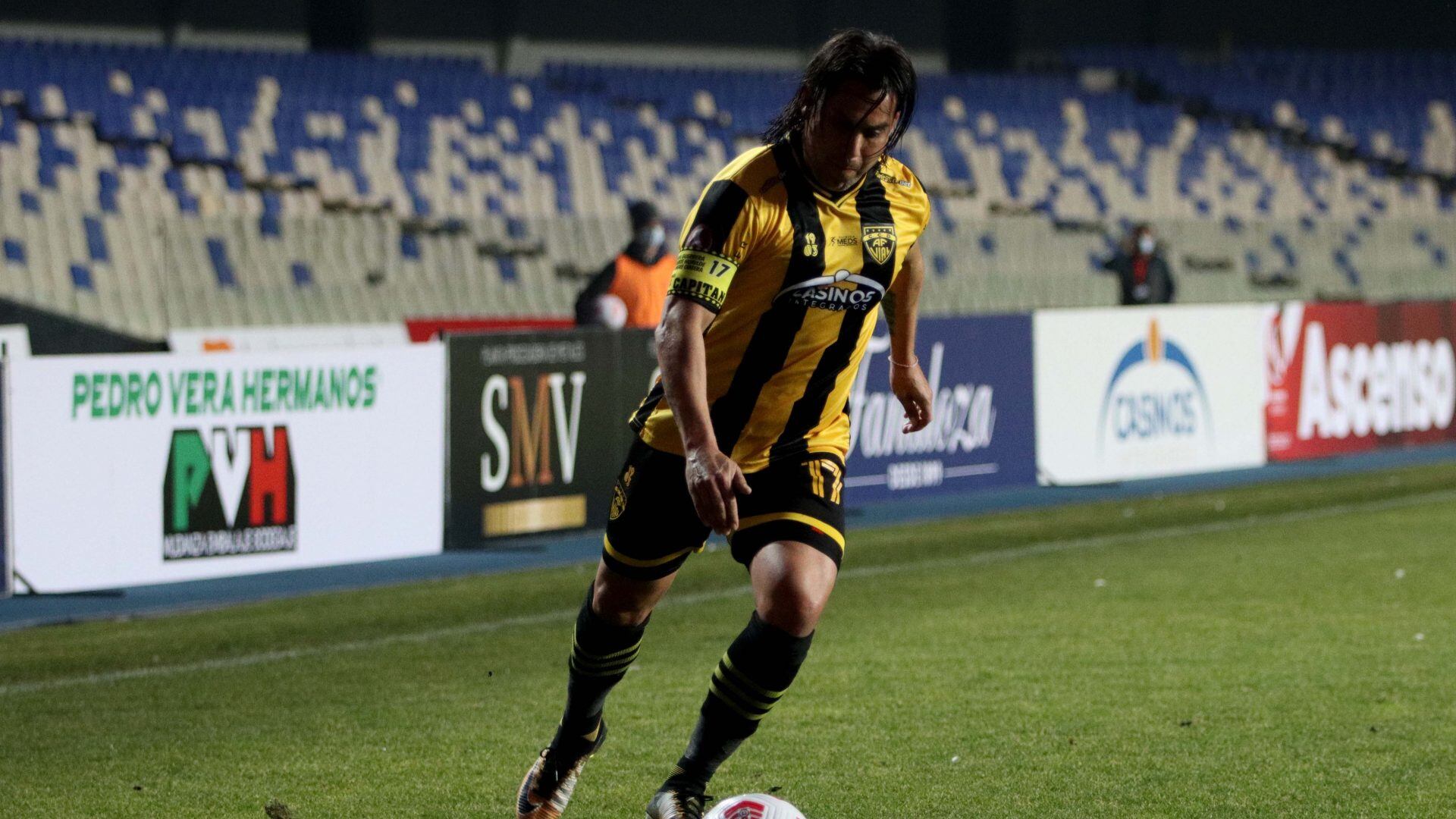 Arturo Sanhueza: "Pensaba que quedaría toda la vida en Colo Colo"