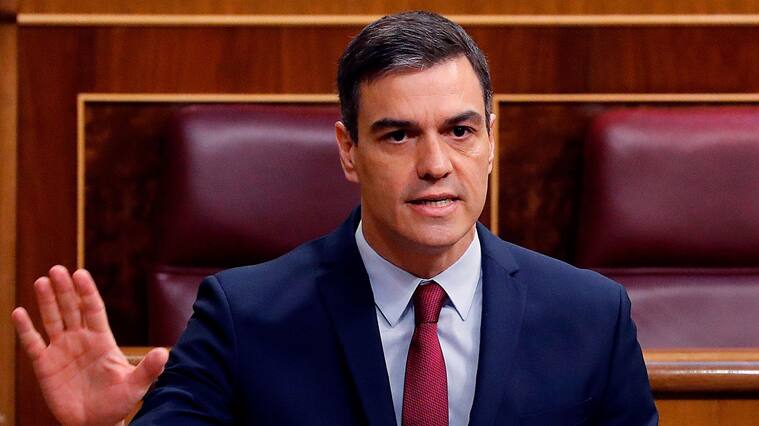 Spanish Prime Minister Pedro Sanchez delivers a speech during question time at the Lower House in Madrid on May 13, 2020. - One of the world's worst-hit countries in which the virus has killed nearly 27,000 people, Spain has begun a cautious process of slowly lifting its stringent mid-March lockdown. (Photo by Andres BALLESTEROS / POOL / AFP) (Photo by ANDRES BALLESTEROS/POOL/AFP via Getty Images)