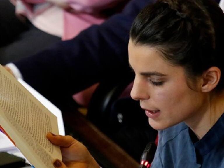 La aplaudida intervención de Maite Orsini, citando el libro de la ministra Cubillos