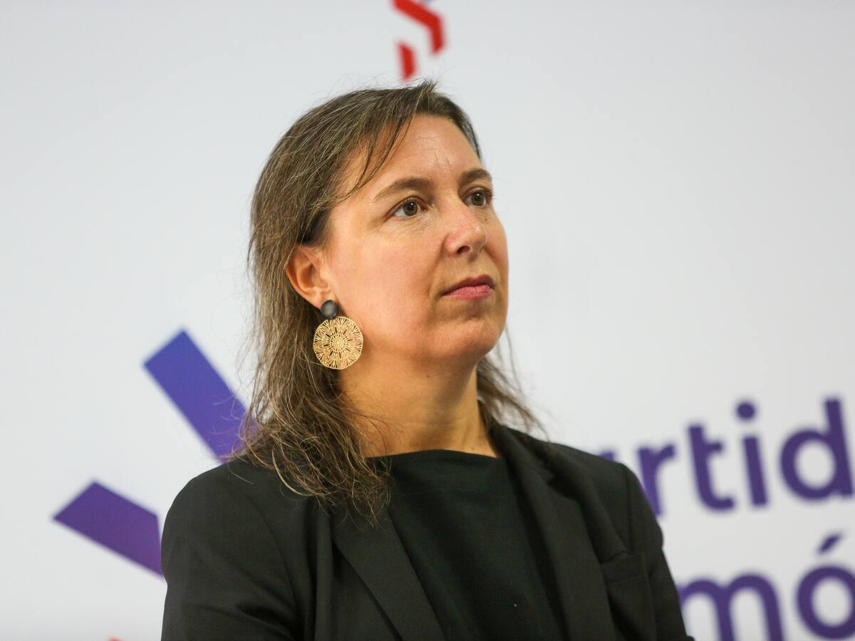 Chile Transparente por reuniones de ministros fuera de la Ley de Lobby: “Malamente va a ayudar a la baja confianza el que se tengan”