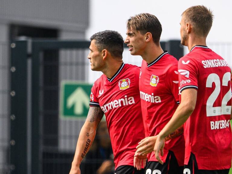Charles Aránguiz fue capitán en el primer amistoso de pretemporada del Bayer Leverkusen