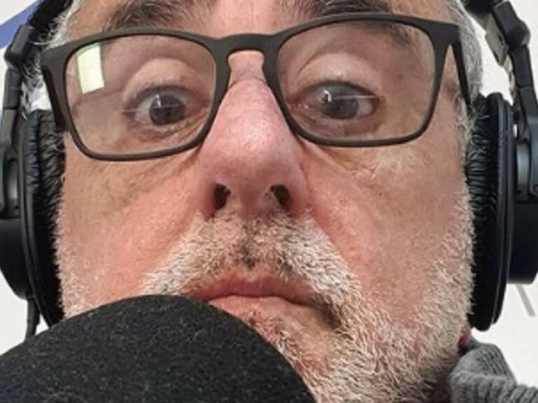 “Si hubiera estado la Ley Karin, lo hubiera denunciado”: extrabajadores acusan tratos violentos de Roberto Dueñas en conocida radio coquimbana