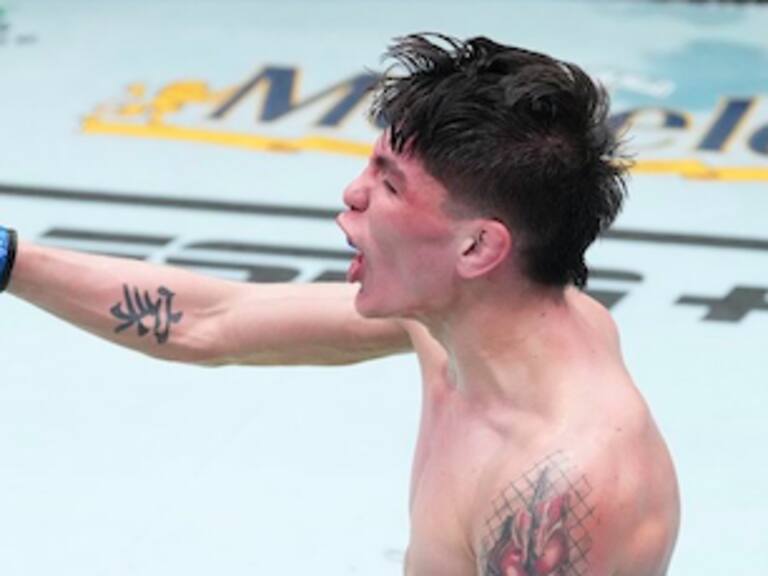 Ignacio Bahamondes ganó por sumisión y logró su segundo triunfo consecutivo en la UFC