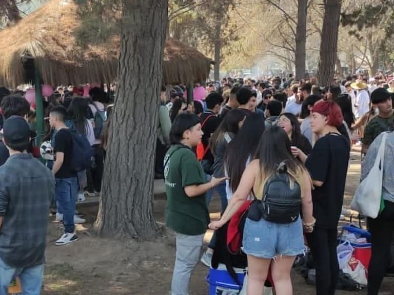 Fiesta en el Parque Padre Hurtado superó el aforo permitido