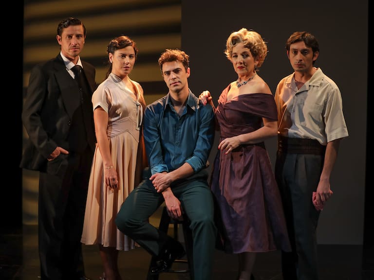 “Moscas sobre el Mármol”