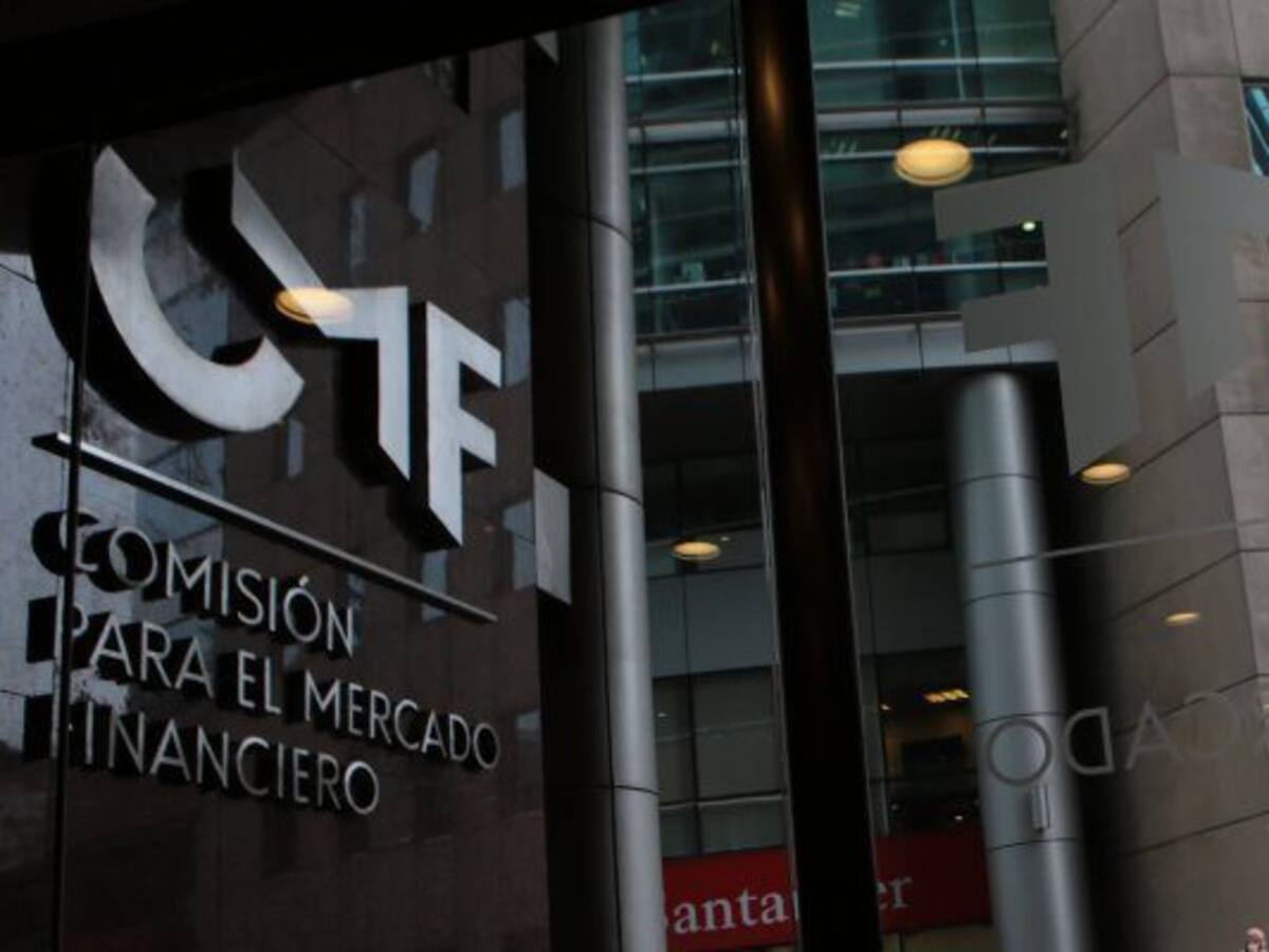 Influencers en la mira: CMF detalla parámetros para la difusión de contenidos financieros en redes sociales