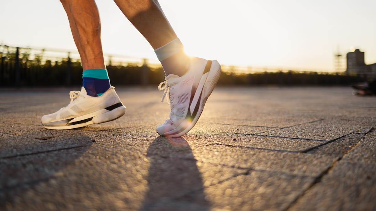 ¿Cómo retomar el entrenamiento ante el mejor clima? Especialista identifica los principales errores y recomendaciones para la práctica deportiva