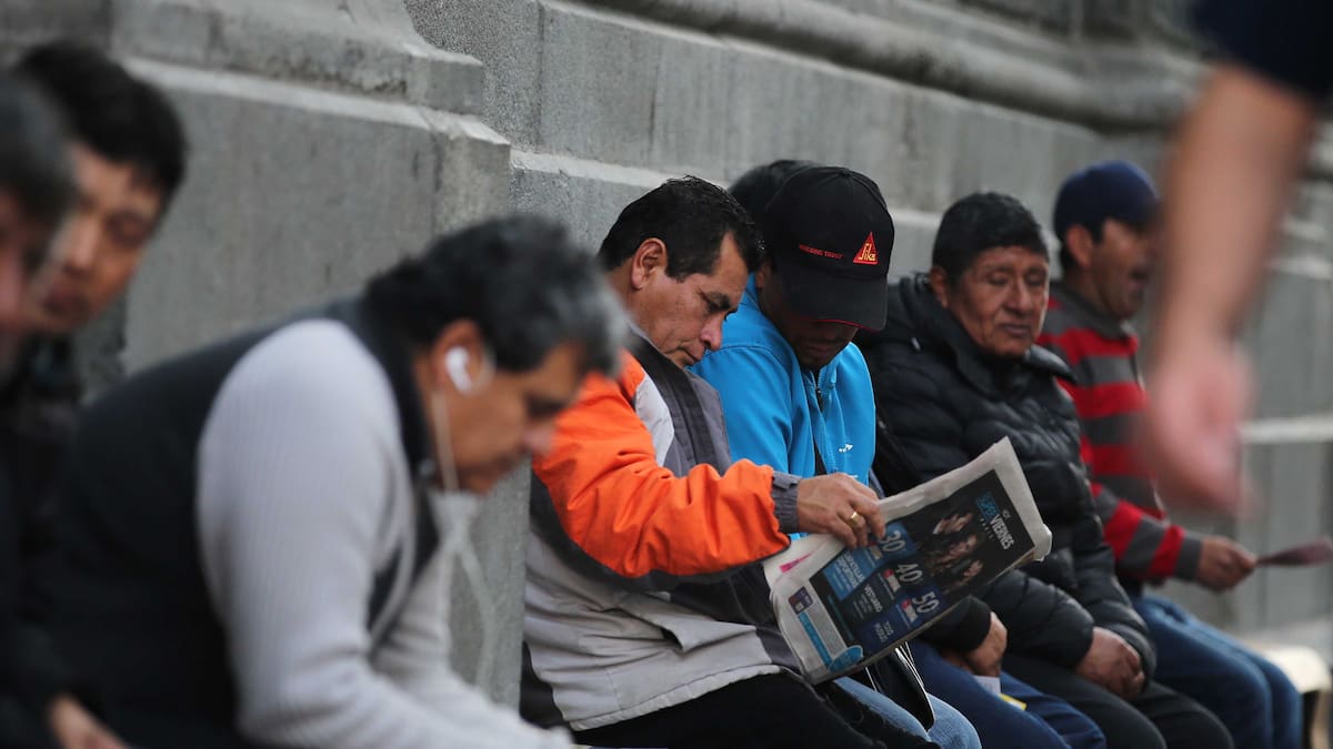 Ante complejo escenario laboral: Gobierno decreta “alto nivel de desempleo” en todas las regiones de Chile