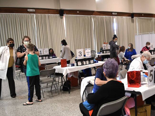 Un centro de vacunación anticovid en la ciudad de Sanford en Florida