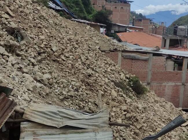 El alud afecta a viviendas en una localidad de la provincia peruana de Pataz
