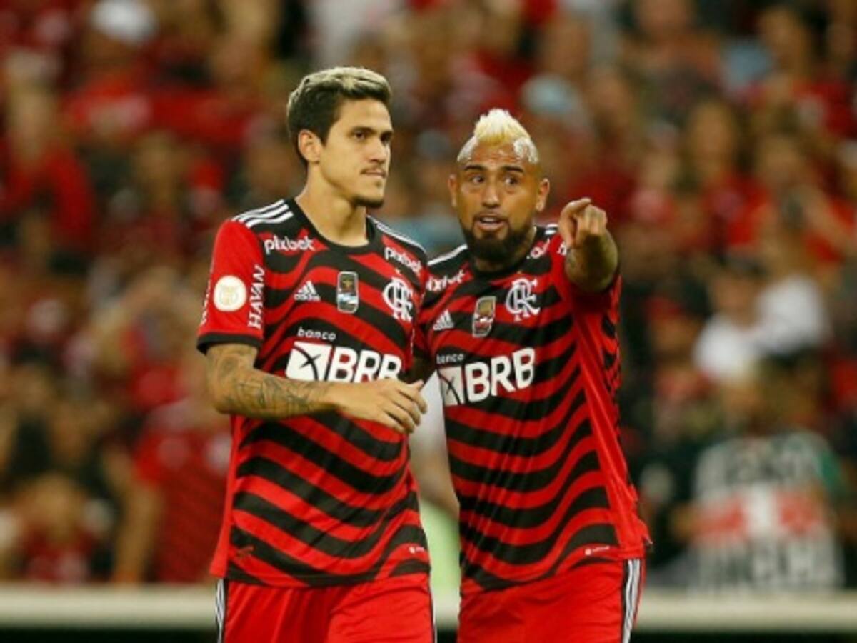 Arturo Vidal toma postura en polémica agresión del PF de Sampaoli contra Pedro: «Estamos juntos hermano»